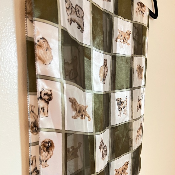 Checkered print satin feel dog puppy scarf - Picture 1 of 8